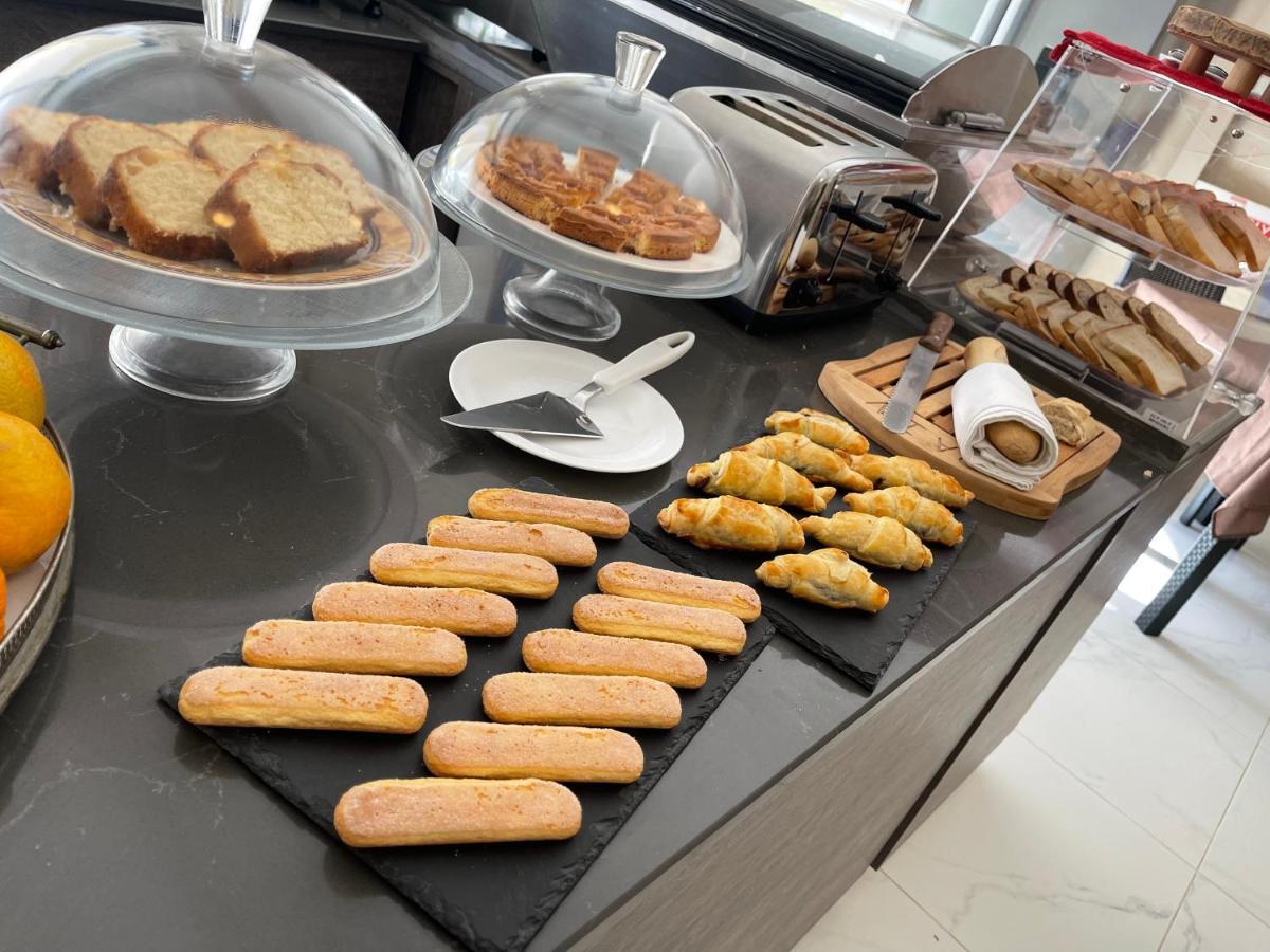 Bed and Breakfast Fiftyfour West Boutique Living Арб Экстерьер фото