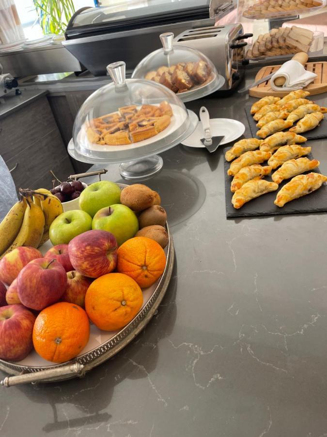 Bed and Breakfast Fiftyfour West Boutique Living Арб Экстерьер фото