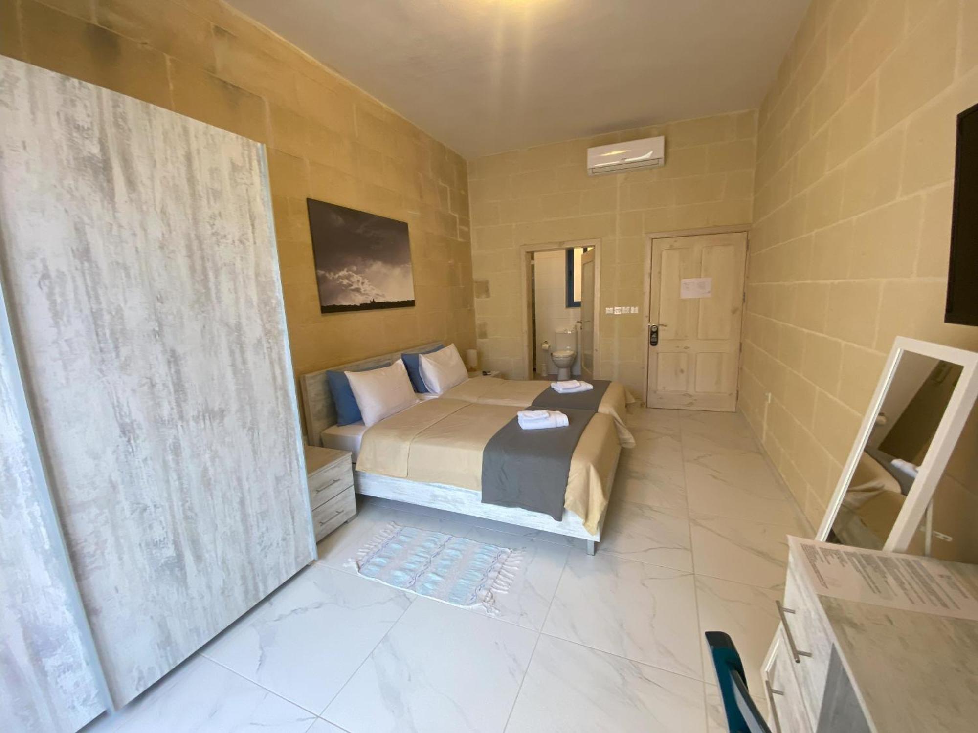 Bed and Breakfast Fiftyfour West Boutique Living Арб Экстерьер фото